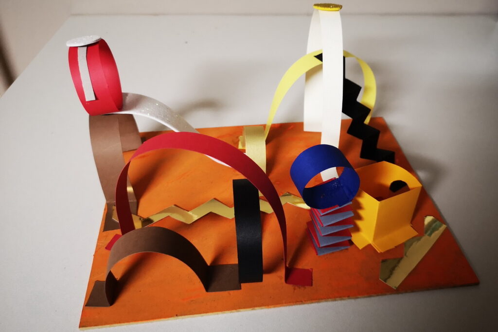 Come creare opere tridimensionali di carta con i bambini